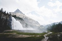 Berg Lake Trail Reopens in Mount Robson Park—and Discover Parks Ambassadors will be There All Summer